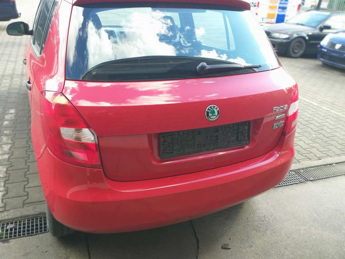Skoda Fabia 2 5J original Tür vorn rechts Coridarot LF3K Bj.2012
